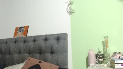 BiaBia online show from December 23, 2024, 11:17 pm