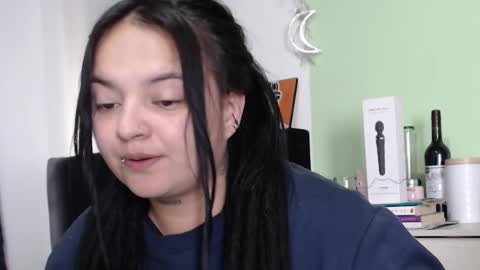 BiaBia online show from February 9, 2025, 5:01 pm