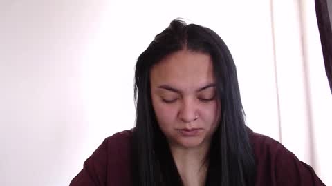 BiaBia online show from November 19, 2025, 6:41 pm