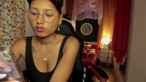 bianca and maxwell online show from December 19, 2024, 1:07 am