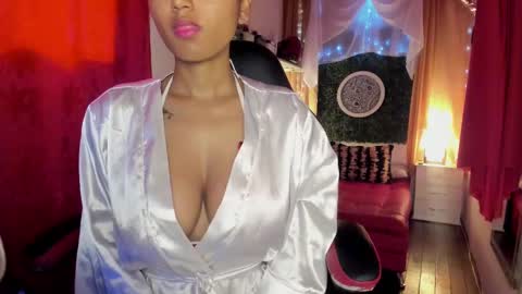 bianca and maxwell online show from February 10, 2025, 1:44 pm