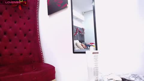 Bianca Antonelli online show from December 16, 2024, 6:05 pm