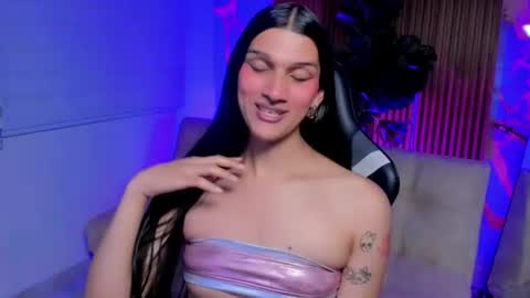 bianca_baldwin01 online show from June 13, 2026, 11:13 pm