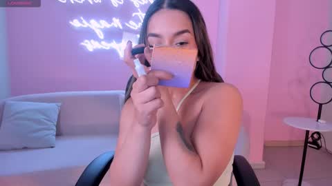 Snapshot of biancapierce_ chatting on March 2, 2026, 12:01 pm Bianca Pierce online show from March 2, 2026, 12:01 pm