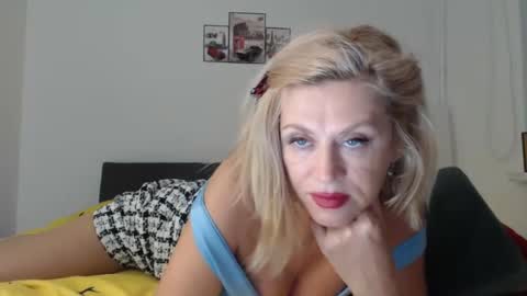 Bianka online show from February 2, 2025, 11:21 pm