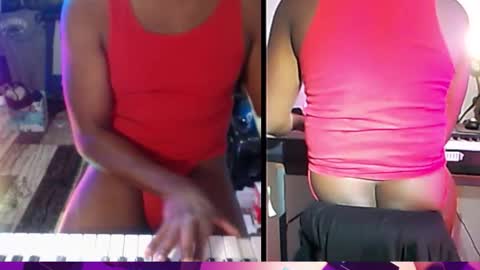 Snapshot of bicepsandfrot chatting on November 8, 2025, 3:07 am BicepsandFrot online show from November 8, 2025, 3:07 am