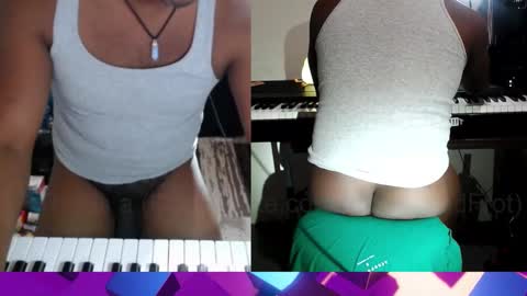 Snapshot of bicepsandfrot chatting on December 5, 2025, 4:10 am BicepsandFrot online show from December 5, 2025, 4:10 am