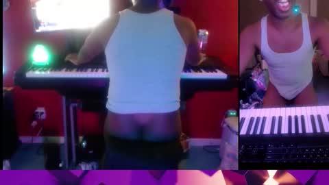 Snapshot of bicepsandfrot chatting on February 1, 2026, 6:23 am BicepsandFrot online show from February 1, 2026, 6:23 am