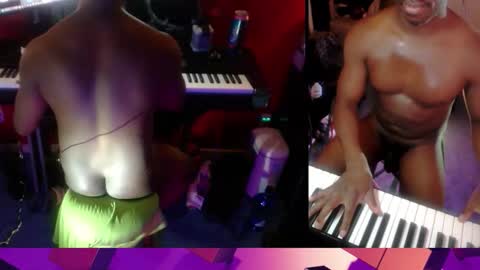 Snapshot of bicepsandfrot chatting on February 4, 2026, 3:12 am BicepsandFrot online show from February 4, 2026, 3:12 am