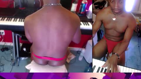 Snapshot of bicepsandfrot chatting on February 25, 2026, 6:45 am BicepsandFrot online show from February 25, 2026, 6:45 am