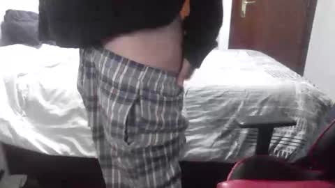 Snapshot of big_bearded_bear chatting on February 8, 2026, 6:00 pm big_bearded_bear online show from February 8, 2026, 6:00 pm