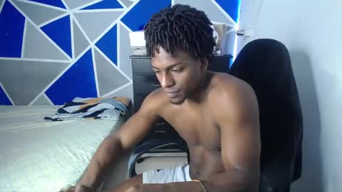 Snapshot of big_black11 chatting on October 22, 2025, 11:32 am big_black11 online show from October 22, 2025, 11:32 am