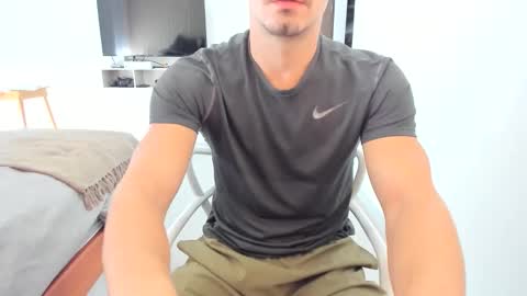 Snapshot of big_white_dick7 chatting on December 1, 2025, 5:29 pm temporarily free online show from December 1, 2025, 5:29 pm