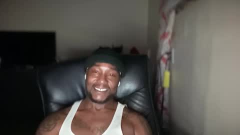 Snapshot of bigbackwoodcali chatting on November 28, 2025, 8:39 am bigbackwoodcali online show from November 28, 2025, 8:39 am