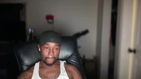 Snapshot of bigbackwoodcali chatting on April 22, 2026, 8:17 am bigbackwoodcali online show from April 22, 2026, 8:17 am
