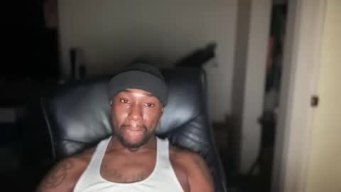Snapshot of bigbackwoodcali chatting on May 1, 2026, 8:08 am bigbackwoodcali online show from May 1, 2026, 8:08 am
