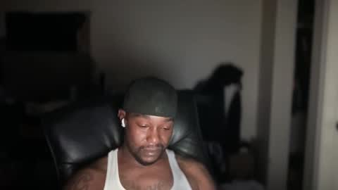 Snapshot of bigbackwoodcali chatting on May 7, 2026, 7:47 am bigbackwoodcali online show from May 7, 2026, 7:47 am