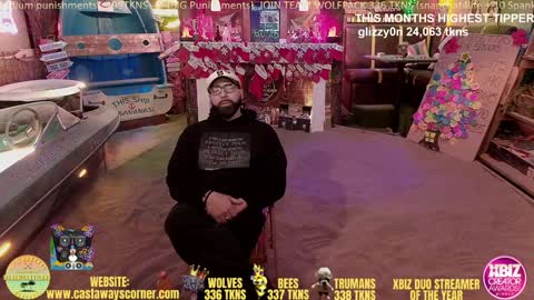 Snapshot of bigbananamilfshake chatting on December 30, 2024, 4:20 am Mya and Angelo online show from December 30, 2024, 4:20 am