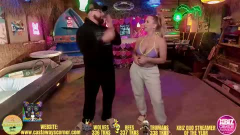 Snapshot of bigbananamilfshake chatting on February 11, 2025, 4:55 am Mya and Angelo online show from February 11, 2025, 4:55 am