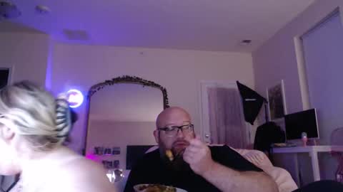 BigBear4Cuddles online show from March 22, 2026, 1:42 am