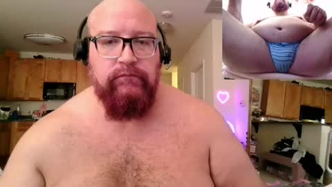 Snapshot of bigbear4cuddles chatting on April 23, 2026, 11:18 pm BigBear4Cuddles online show from April 23, 2026, 11:18 pm