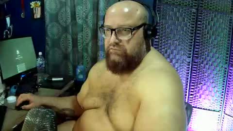 Snapshot of bigbear4cuddles chatting on April 29, 2026, 1:43 am BigBear4Cuddles online show from April 29, 2026, 1:43 am