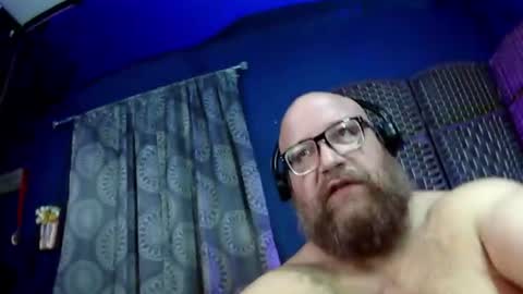 Snapshot of bigbear4cuddles chatting on June 10, 2026, 1:50 am BigBear4Cuddles online show from June 10, 2026, 1:50 am