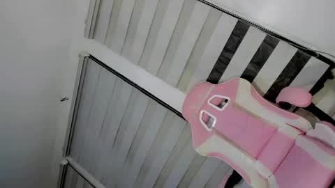 Snapshot of bigblack_barbie69 chatting on November 28, 2025, 3:47 pm kendra online show from November 28, 2025, 3:47 pm