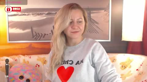 Snapshot of bigboobsarri chatting on December 3, 2024, 7:32 am BigBoobsArri online show from December 3, 2024, 7:32 am