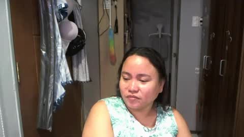 Snapshot of bigboobslyn chatting on June 29, 2026, 4:18 pm bigboobslyn online show from June 29, 2026, 4:18 pm