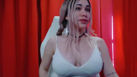 LaraFire online show from July 28, 2026, 11:39 am