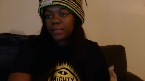 bigbootibambii online show from February 9, 2026, 1:09 am