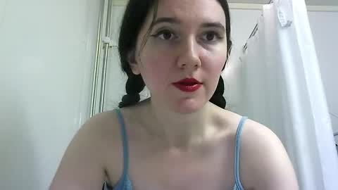 Snapshot of bigbootybunny chatting on October 8, 2025, 8:28 pm Isabella online show from October 8, 2025, 8:28 pm