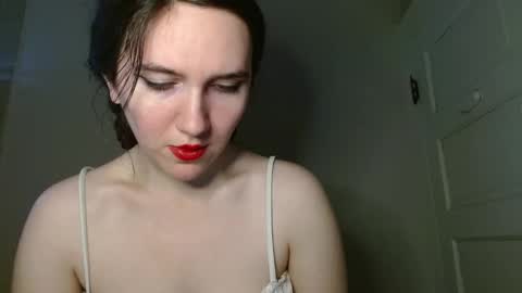 Isabella online show from November 30, 2025, 5:50 pm