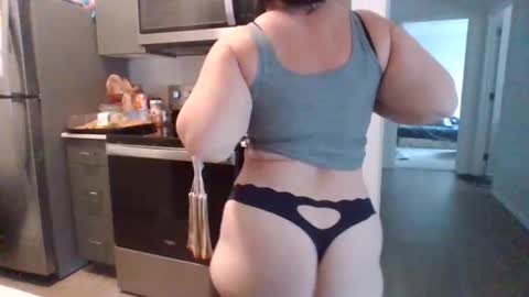 bigbutt35 online show from February 17, 2026, 7:09 pm