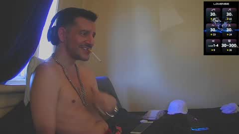 Jon - Im Straight online show from September 28, 2025, 3:39 pm