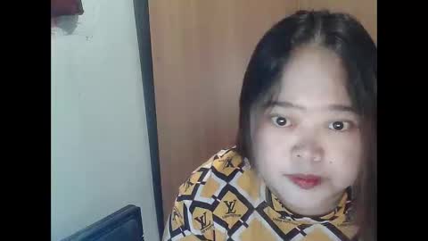 bigchubbybelly19 online show from April 7, 2026, 5:08 am