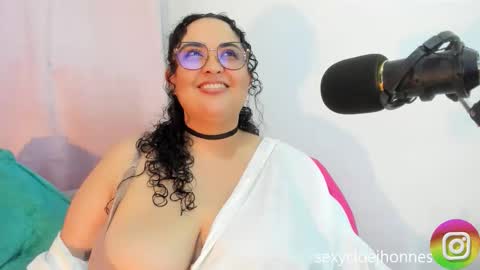 Snapshot of bigcloe chatting on September 12, 2025, 6:02 am Cloe online show from September 12, 2025, 6:02 am