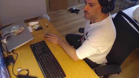 Snapshot of bigcok35spain chatting on January 26, 2025, 12:54 pm bigcok35spain online show from January 26, 2025, 12:54 pm