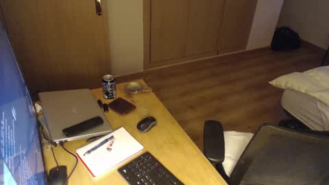 Snapshot of bigcok35spain chatting on February 26, 2025, 6:00 pm bigcok35spain online show from February 26, 2025, 6:00 pm