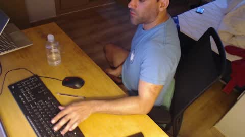 bigcok35spain online show from April 16, 2026, 6:41 pm