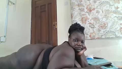 Snapshot of bigdarkass chatting on June 13, 2026, 9:07 am VIOLET online show from June 13, 2026, 9:07 am