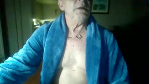 bigdeer58191747802843 online show from March 9, 2025, 7:45 am