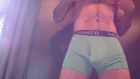 bigdickdaddy567130413 online show from May 19, 2026, 1:50 pm
