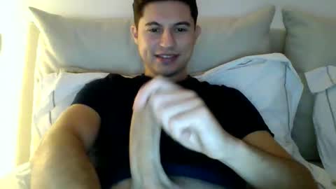 Big online show from October 15, 2025, 10:43 pm