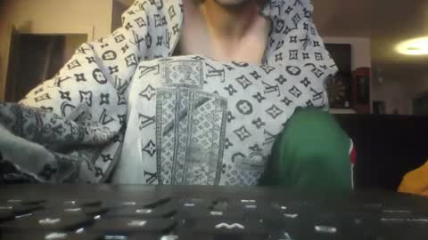 Snapshot of bigdickpapishampoo chatting on December 17, 2024, 1:39 am bigdickpapishampoo online show from December 17, 2024, 1:39 am