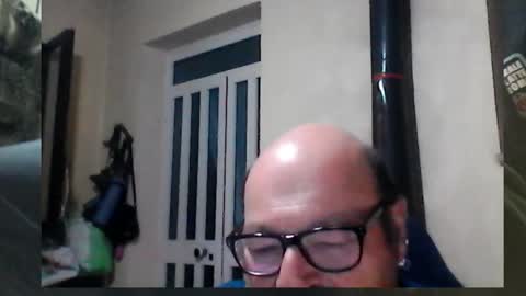 Snapshot of bigfish22222 chatting on October 27, 2025, 6:23 pm bigfish22222 online show from October 27, 2025, 6:23 pm