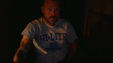 bigfox27 online show from April 21, 2026, 2:37 am