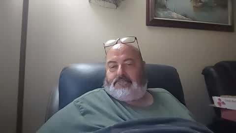 bigfuzzyteddybear online show from April 21, 2026, 3:50 pm