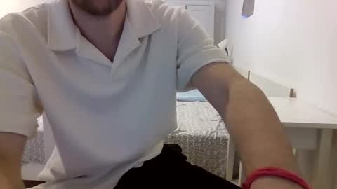 Snapshot of biggbaguette1 chatting on October 16, 2025, 11:11 am biggbaguette1 online show from October 16, 2025, 11:11 am